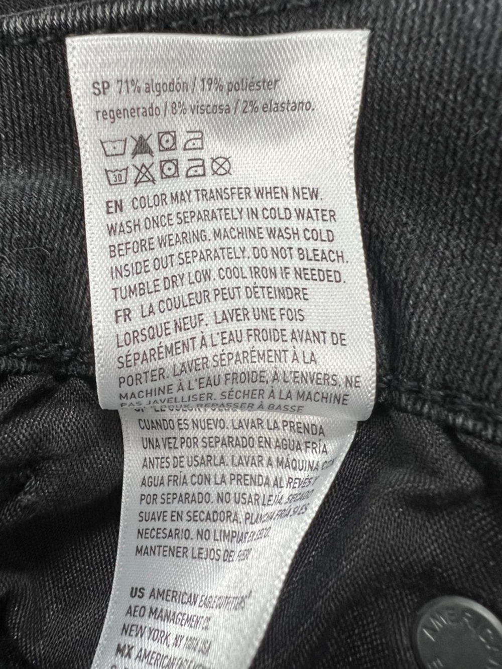 American Eagle Curvy High Rise Black Denim Raw Hem Mini Skirt Size 6 - Picture 7 of 7